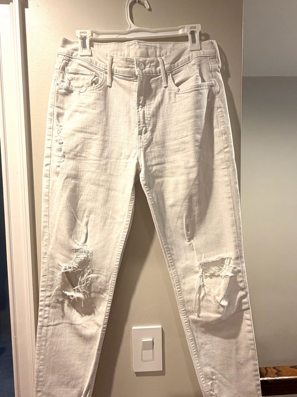 MOTHER White Straight-Leg Distressed Jeans